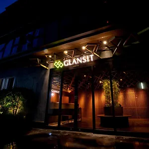2* Capsule hotel Glansit Kawaramachi