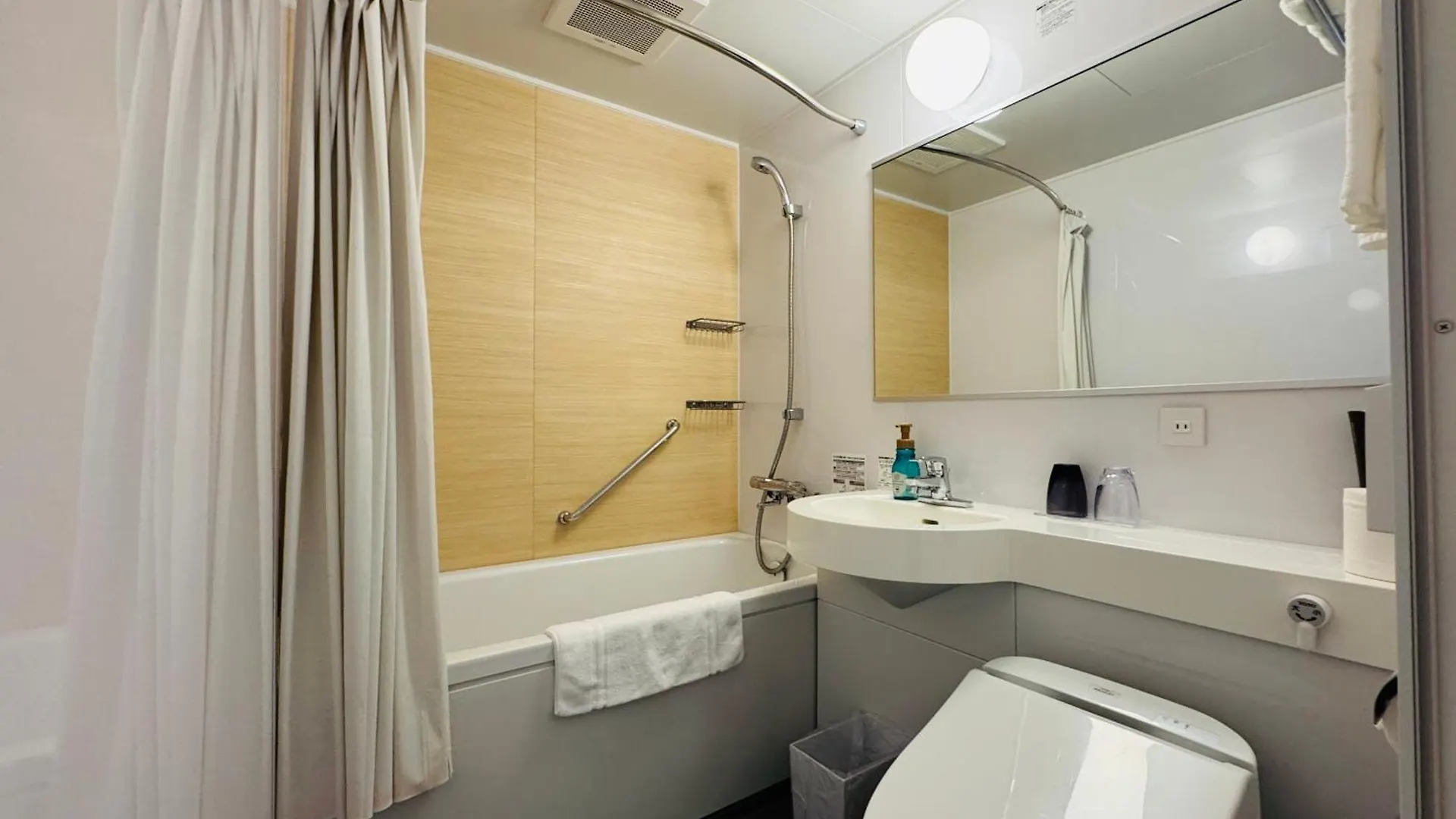 Shizutetsu Hotel Prezio Kyoto Karasumaoike 3*,  Japan